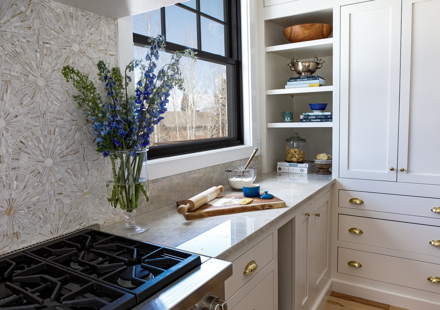 King of the Hill interior design project by Nida Risto Interiors of Jackson Wyoming features high quality materials, refined lines, and luxurious textures.