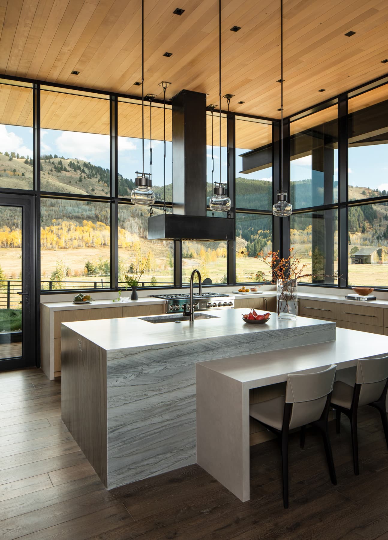 Nida Risto Interior Design in Jackson Hole designed a rustic elegance in the River Bend Project in Snake River Sporting Club in Jackson Wyoming.