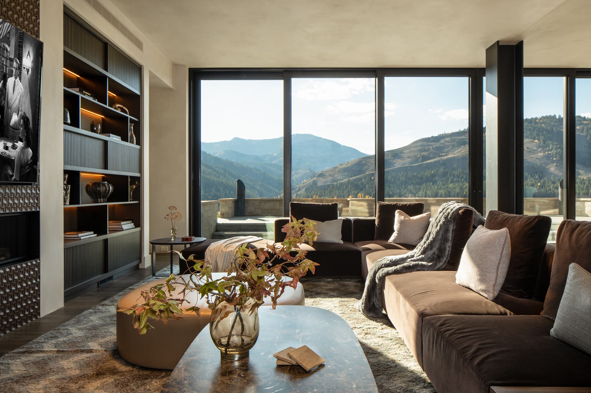 Nida Risto Interior Design in Jackson Hole designed a rustic elegance in the River Bend Project in Snake River Sporting Club in Jackson Wyoming.